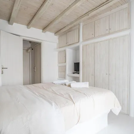 Jasmine By The Pearls Collection * Mykonos Town